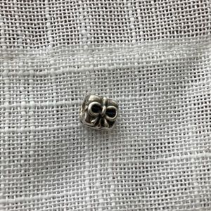 Pandora Present Charm